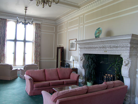 Mortar repairs and shelter coat to bar lounge windows