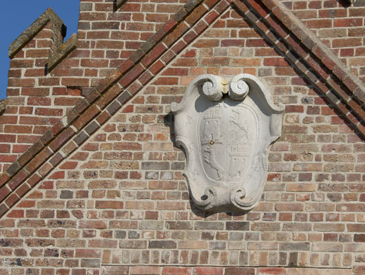 The cartouche with several replacement bricks