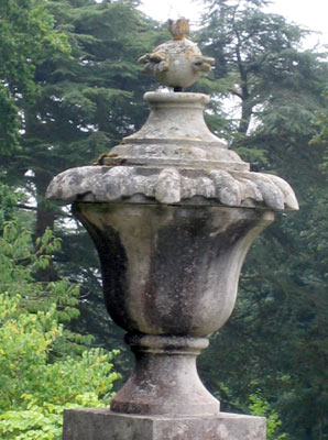 Stone carving: Replacement finial